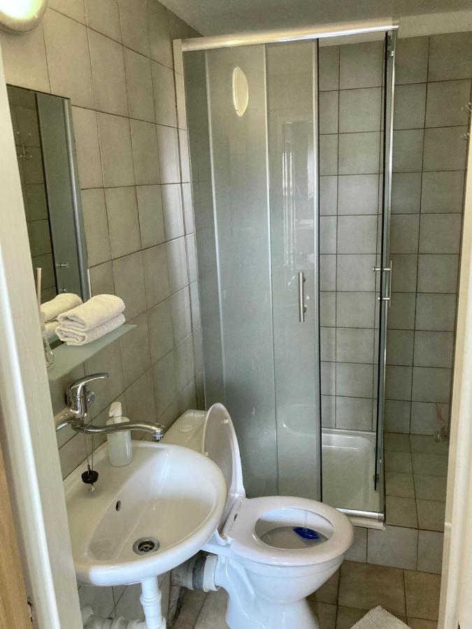 Penzion U Thuje Třeboň Buitenkant foto