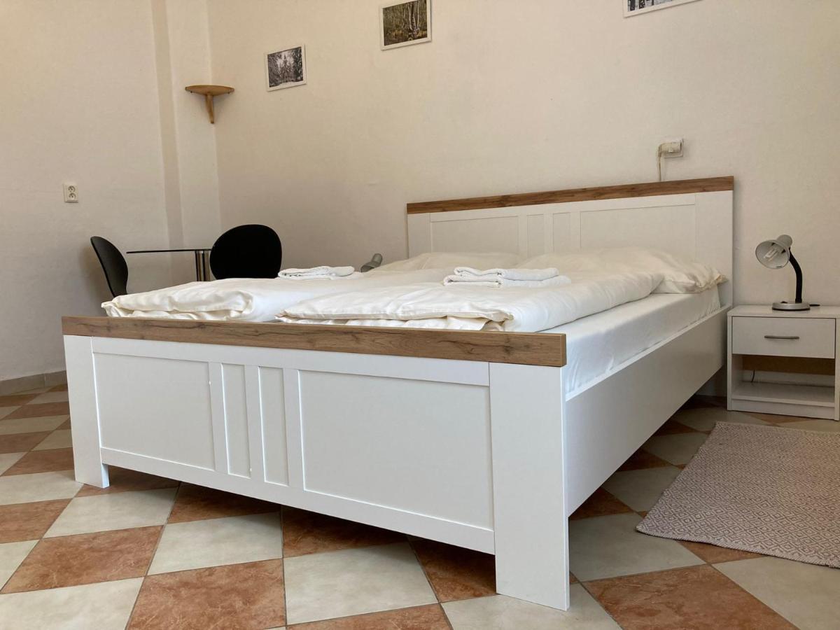 Penzion U Thuje Třeboň Buitenkant foto