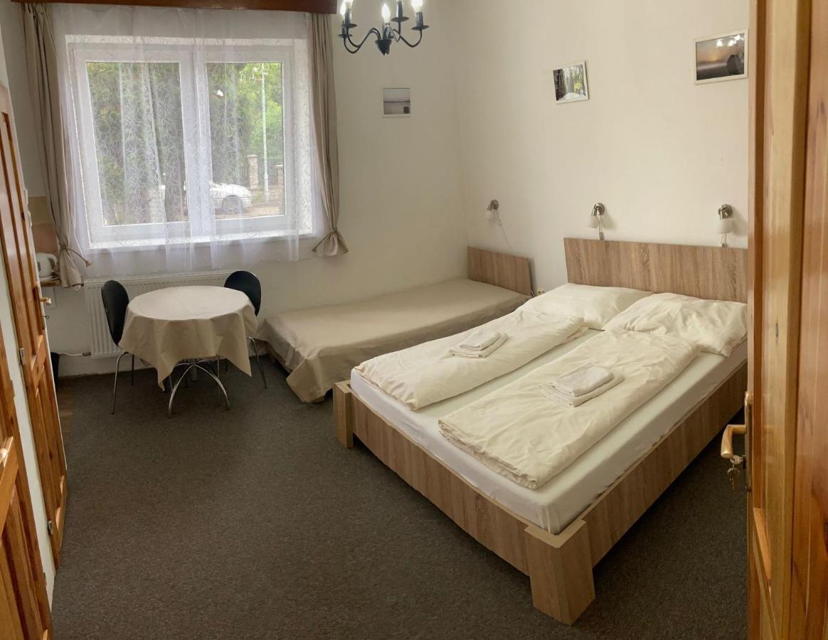 Penzion U Thuje Třeboň Buitenkant foto