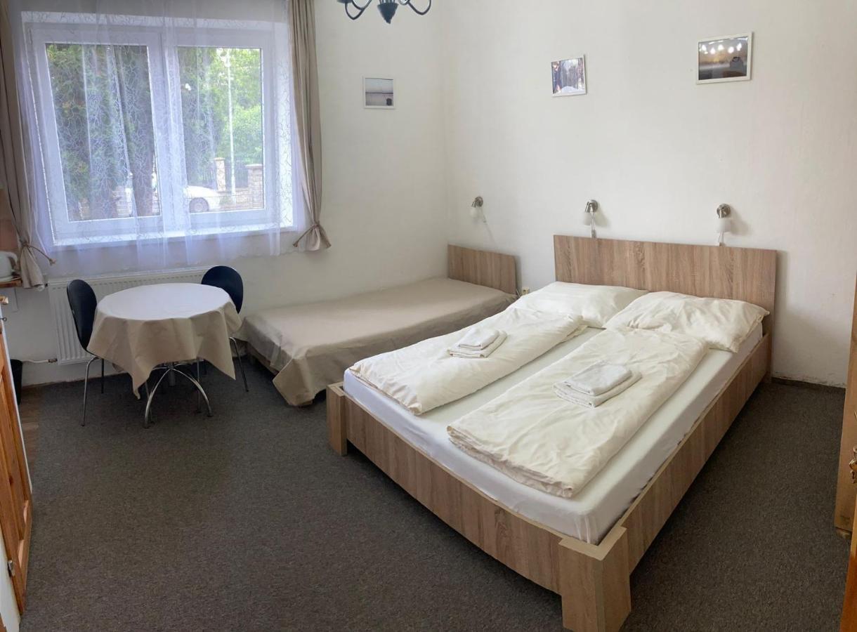 Penzion U Thuje Třeboň Buitenkant foto
